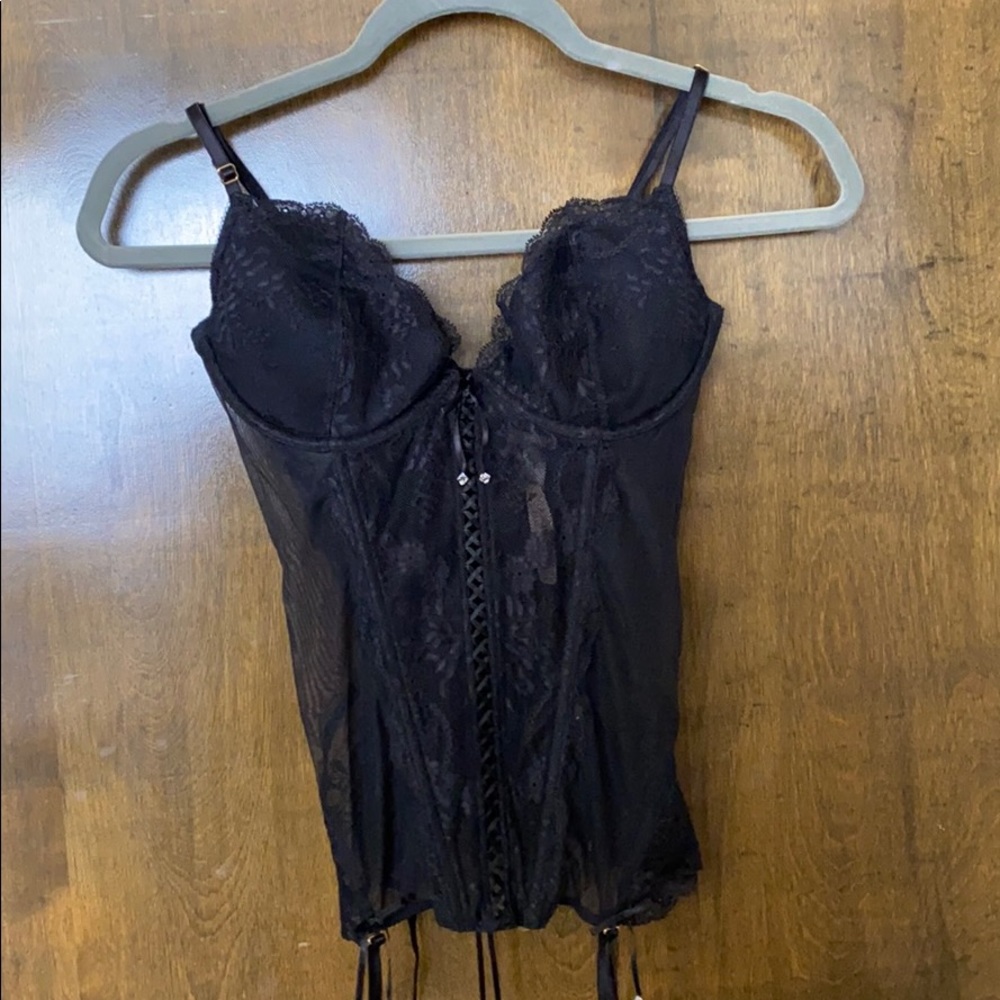 Brand new Victoria’s Secret beautiful courset